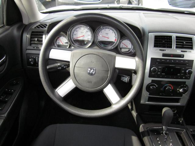 Dodge Charger 2010 photo 1
