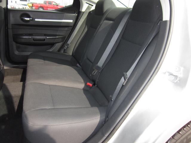 Dodge Charger 2010 photo 2