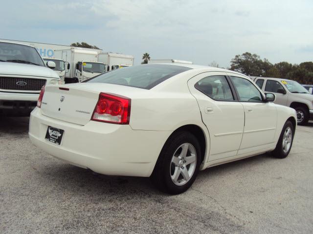 Dodge Charger 2010 photo 4