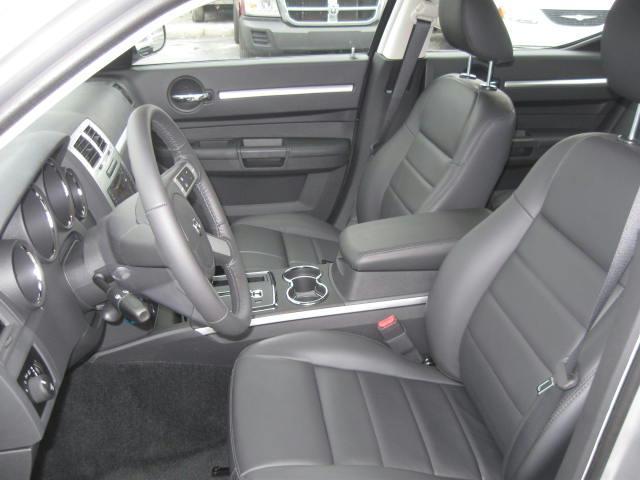 Dodge Charger 2010 photo 4
