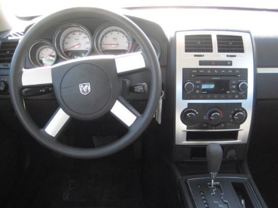 Dodge Charger 2010 photo 1
