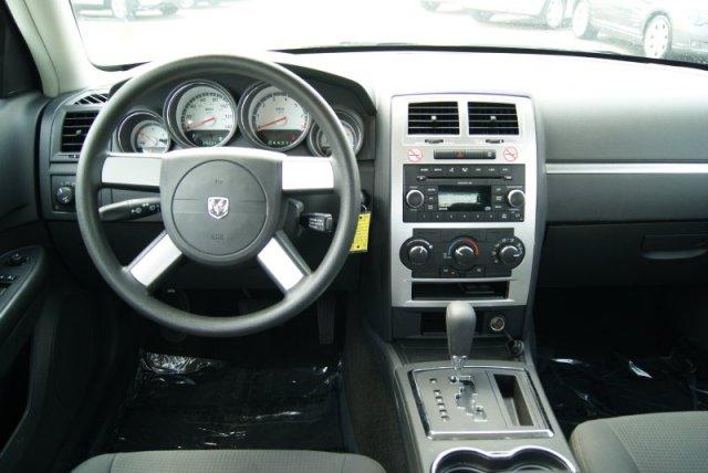 Dodge Charger 2010 photo 5