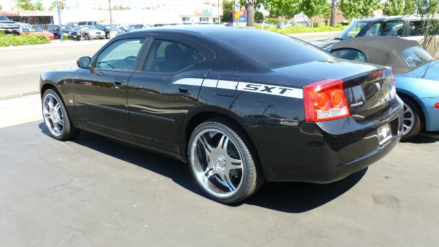 Dodge Charger 2010 photo 4