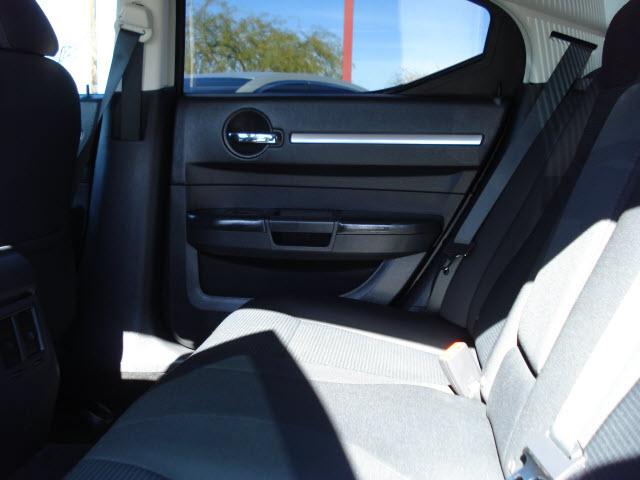 Dodge Charger 2010 photo 2