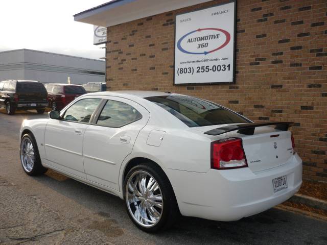 Dodge Charger 2010 photo 1