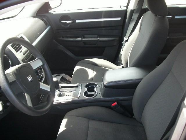 Dodge Charger 2010 photo 2