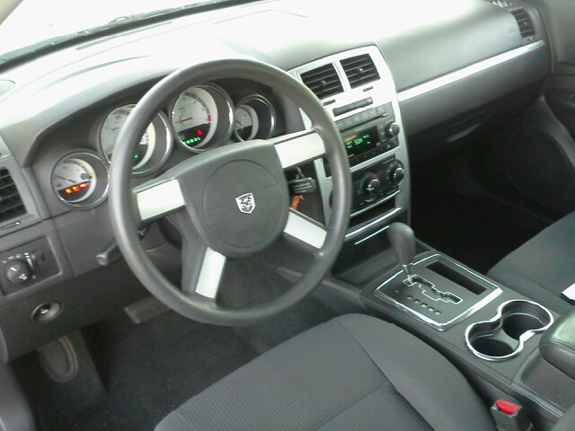 Dodge Charger 2010 photo 4