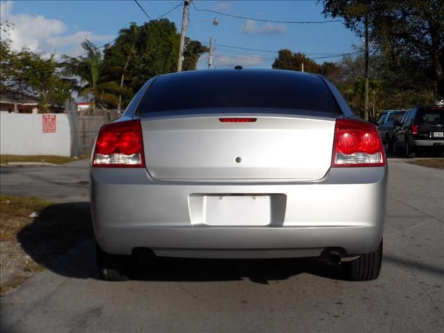 Dodge Charger 2010 photo 4