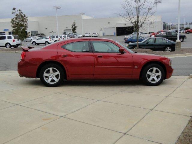 Dodge Charger 2010 photo 2