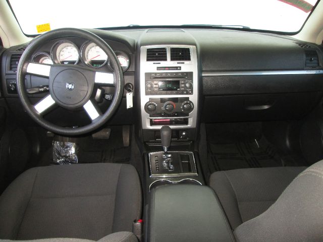 Dodge Charger 2010 photo 3