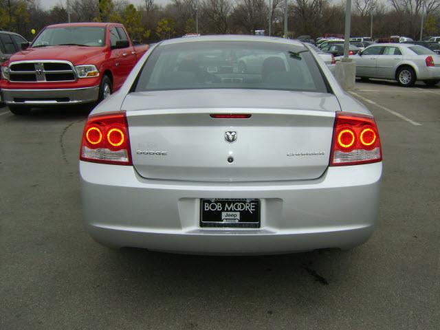 Dodge Charger 2010 photo 3