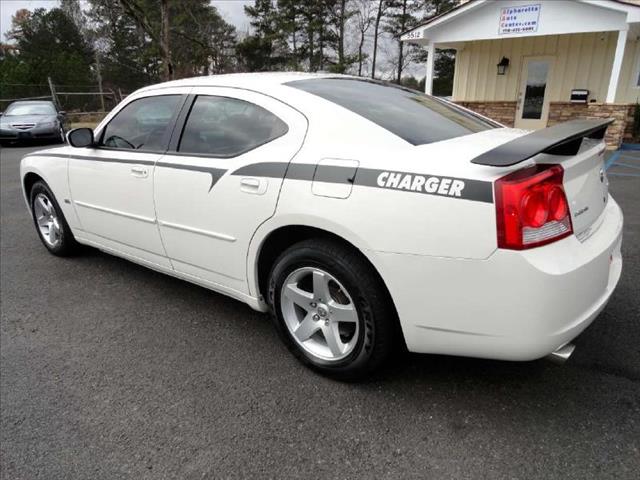 Dodge Charger 8 Cyl Sedan