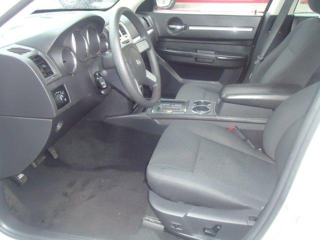 Dodge Charger 2010 photo 2
