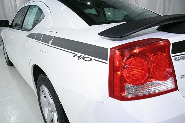 Dodge Charger 2010 photo 4