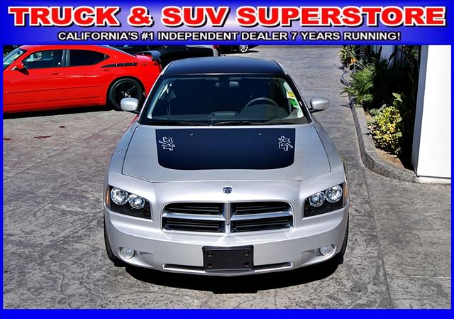 Dodge Charger 2010 photo 2