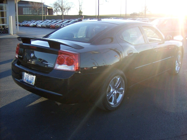 Dodge Charger 2010 photo 2