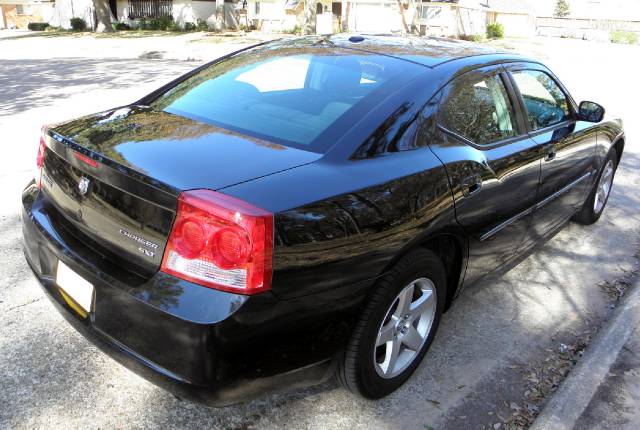 Dodge Charger 2010 photo 2