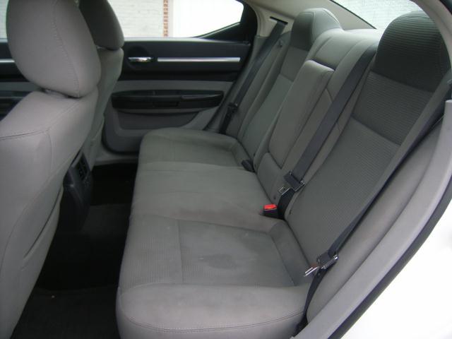 Dodge Charger 2010 photo 3