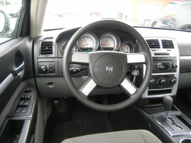Dodge Charger 2010 photo 4