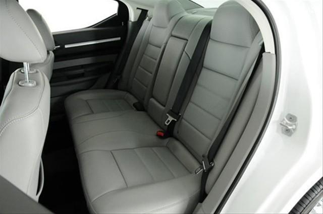 Dodge Charger 2010 photo 4
