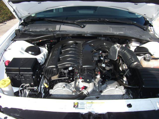 Dodge Charger 2010 photo 2