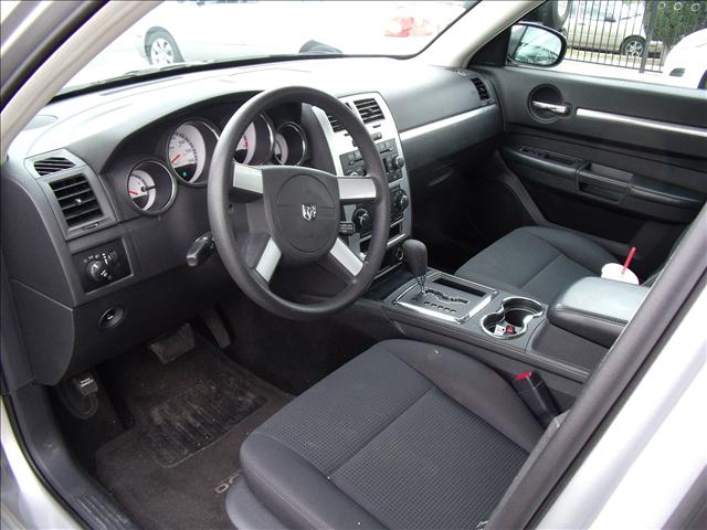Dodge Charger 2010 photo 3