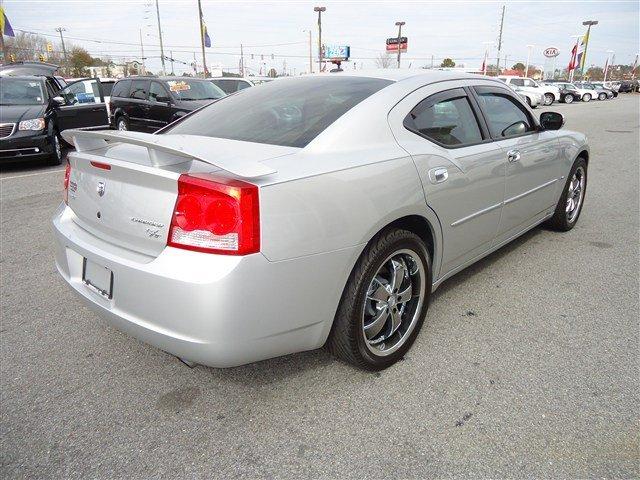 Dodge Charger 2010 photo 2