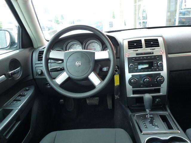 Dodge Charger 2010 photo 3