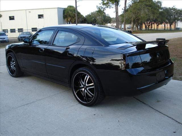 Dodge Charger 2010 photo 2