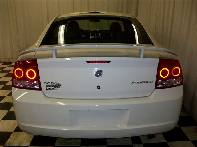 Dodge Charger 2010 photo 4