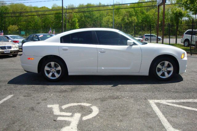 Dodge Charger 2011 photo 4