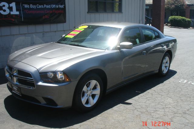 Dodge Charger 2011 photo 3