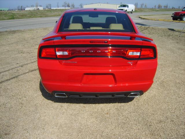 Dodge Charger 2011 photo 2