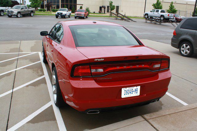 Dodge Charger 2011 photo 16