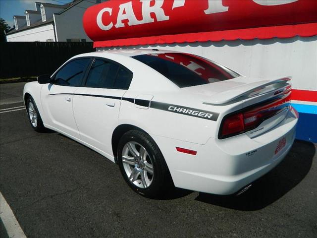 Dodge Charger 2011 photo 3