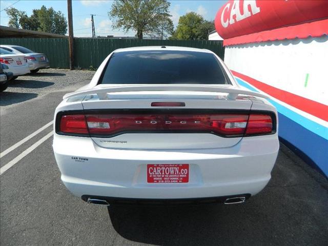 Dodge Charger 2011 photo 4