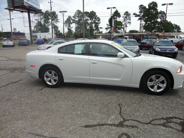Dodge Charger 2011 photo 2