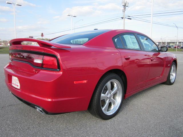 Dodge Charger 2012 photo 2