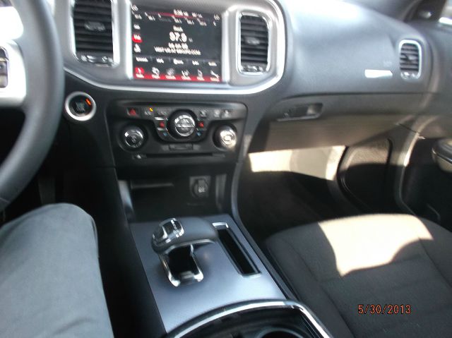 Dodge Charger 2013 photo 9