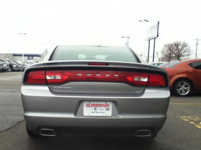 Dodge Charger SE Sedan