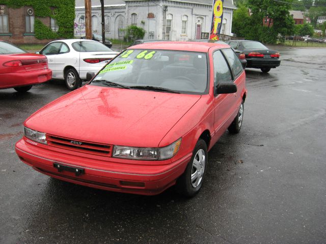 Dodge Colt 1991 photo 10