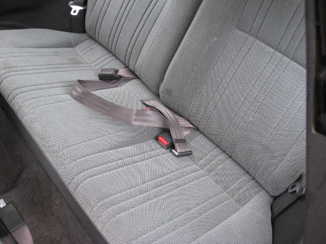 Dodge Colt 1991 photo 2