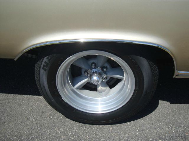 Dodge Coronet 1965 photo 19