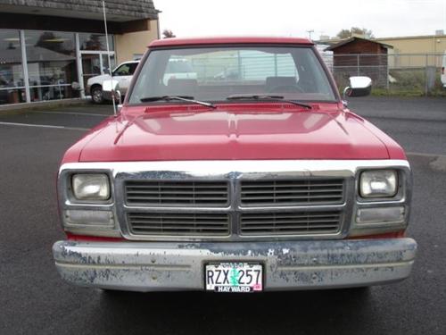 Dodge D150 Pickup 1991 photo 4