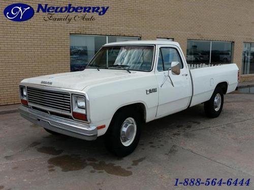 Dodge D250 Pickup 1983 photo 4