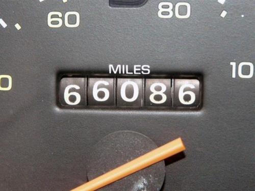 Dodge D250 Pickup 1983 photo 5