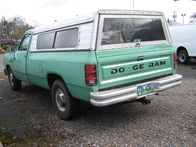 Dodge D250 Pickup 1987 photo 2