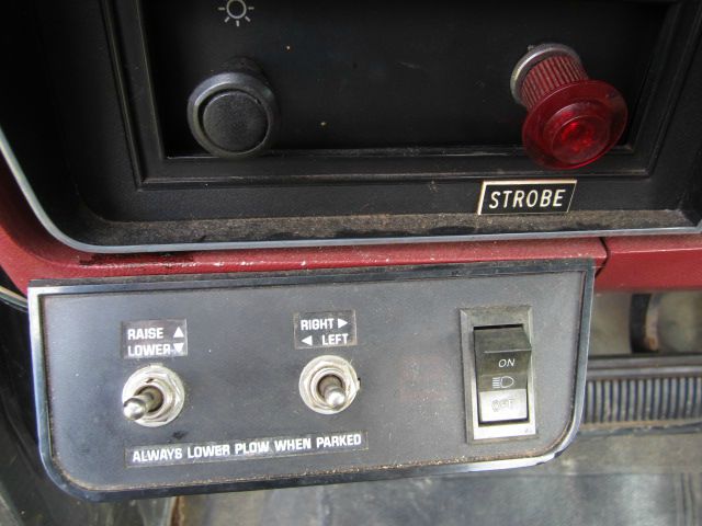 Dodge D250 Pickup 1988 photo 4