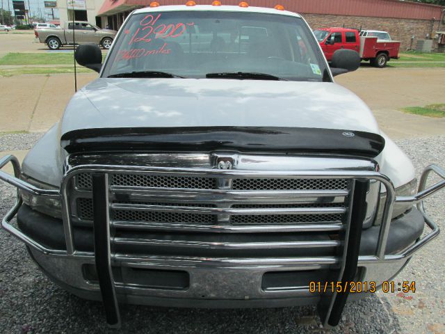 Dodge D350 Pickup 2001 photo 3