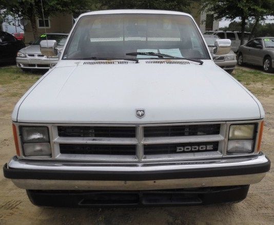 Dodge Dakota 1989 photo 12